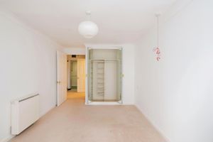 Bedroom- click for photo gallery